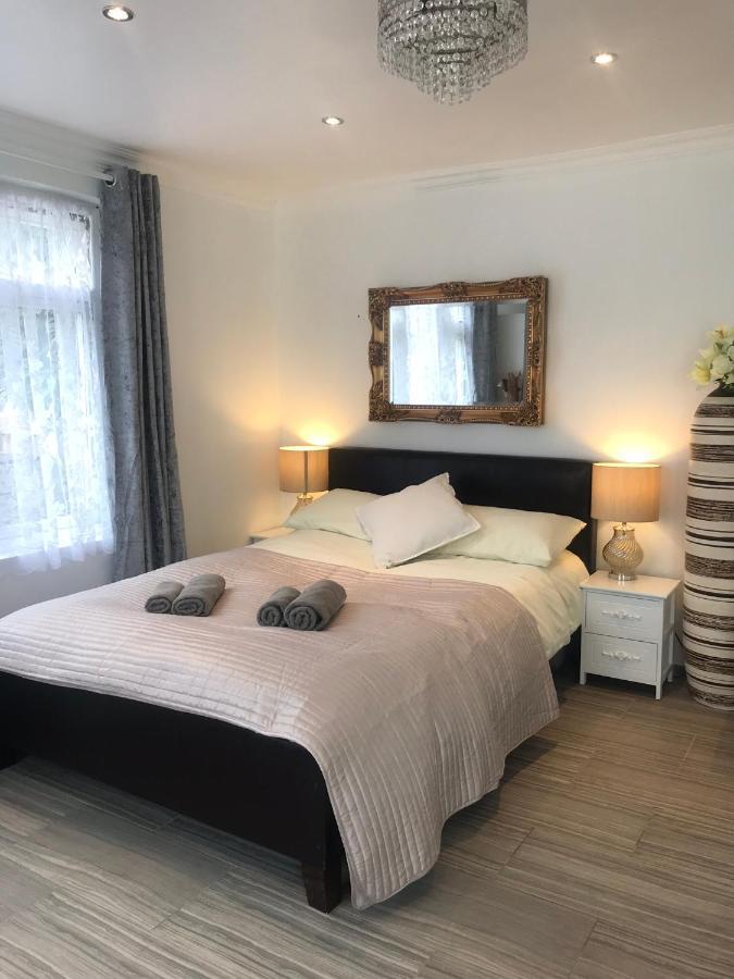 Studio Apartment Rainham  Extérieur photo